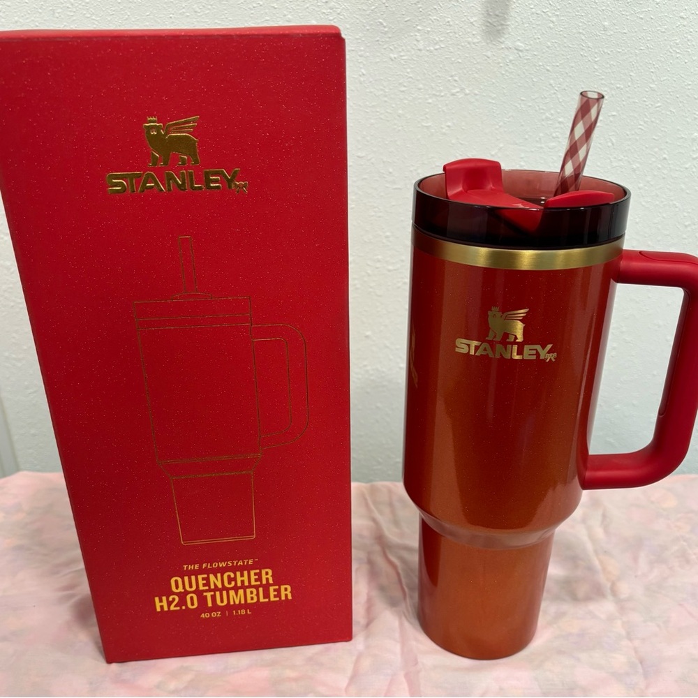 Stanley 40oz. Red & Gold Limited Edition Christmas Tumbler!